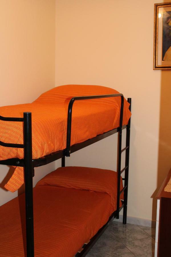 Il Normanno B&B Mileto Buitenkant foto